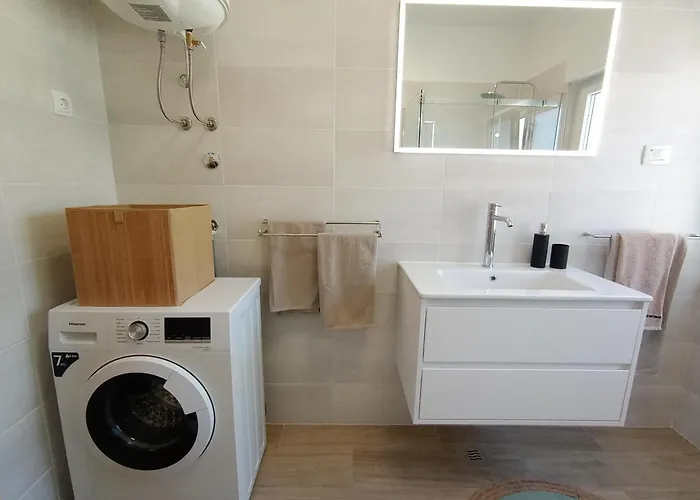 Novi Prostrani U Strogom Centru Pule Pula